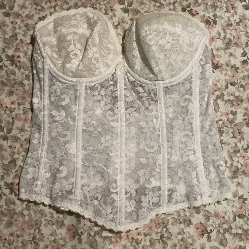 Vintage White Strapless Bra